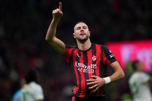 帕夫洛维奇：今天进球又送点，什么事都让我遇上了