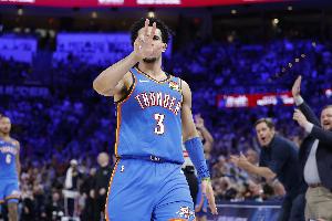 麦凯恩：我当然想击败76人 心里有种想证明他们错了的感觉