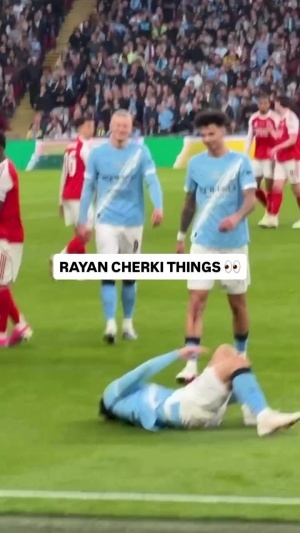 太搞笑了！近距离看谢尔基演技大赏：痛苦→定睛一看→笑了