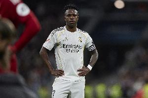 六台记者：阿韦洛亚留任对维尼修斯续约很重要，球员不会今夏离队