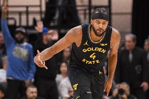 记者惋惜：穆迪今晚复出打出了生涯最精彩表现之一 太不公平了