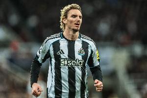 突然哑火！沃尔特马德近22场仅入1球，纽卡7500万引进现改踢中场