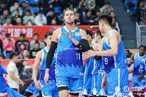 山东男篮官方：球队与外援斯蒂尔签约 球员将出战赛季剩余赛事