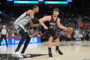 几家欢喜几家愁~火箭爆冷不敌公牛 马刺锁定西南赛区冠军