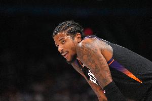 打得还行！杰伦·格林13中6拿下21分6篮板6助攻 次节12分