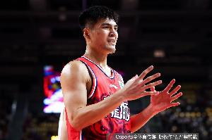 可以了！陈国豪全场6投4中拿到平个人赛季最高12分 另1助1断1帽