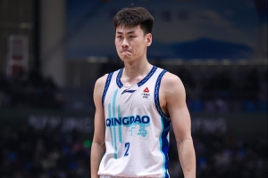 最强二轮秀！王睿泽10中6拿到17分4助 三分6中3