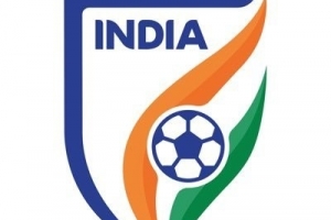 外媒：印度主帅和球员因足协未缴费被禁入球场，训练、发布会取消
