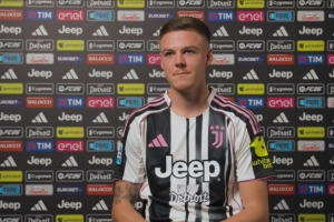 全市场：尤文新援霍尔姆恢复参加部分合练，此前遭遇比目鱼肌损伤