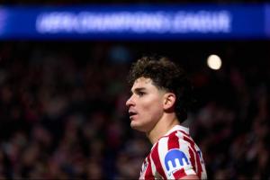 马卡：马竞准备续约阿尔瓦雷斯 巴萨对他的想法和判断不会改变