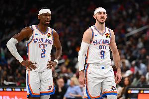 一波流！雷霆跨两节6分钟内轰出22-0攻击波 一举建立14分领先！