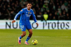 记者：阿诺德将加倍争取进入世界杯名单，他与图赫尔之间没问题