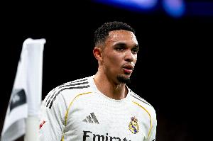 贝克汉姆：我很喜欢阿诺德，继续努力他还有机会进入世界杯名单