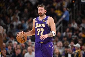 东契奇本赛季达成2000分500助攻100抢断 湖人队史首人