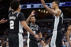 高歌猛进！马刺豪取8连胜 近26场比赛获得24场胜利