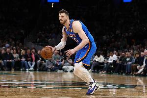 对阵尼克斯是总决赛预演？哈滕：不能想得太远 走好当下每一步