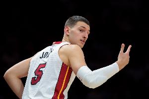 约维奇：在热火必须做到完美无瑕 但凡稍有差池就只能坐穿板凳