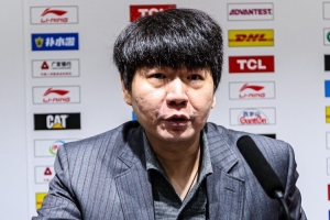 邱彪：克里斯没有完全好 他的提前复出使我很感动