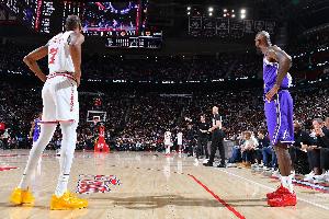 美媒：科邓司机最后一次系列赛均输给KD 这可能也是老詹最后一季