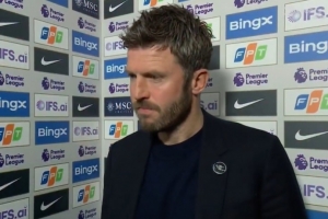 卡里克：梅努近期做出了很大的贡献，很高兴他能够复出