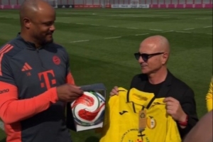 梵蒂冈队造访拜仁，黑黄配色被孔帕尼调侃“不是多特吧？”