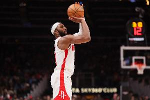 兢兢业业！奥科吉半场首发2中2拿到7分2断 三分1中1