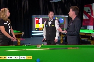 艾伦：昨天打完直接去喝了几杯，吃汉堡看足球赛，今天打得好多了