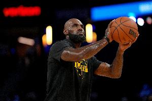 詹姆斯：我们备战这一周表现非常出色 但必须继续保持这种状态