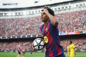 记者：获巴萨批准，亚马尔奖前往马德里参加劳伦斯奖颁奖典礼