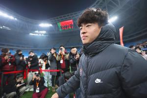 马德兴：邝兆镭表现与预期有差距，身体对抗、体能等方面需提高