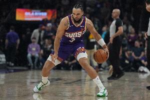 疯狂打铁！狄龙22中6低效拿到18分7板2助 4犯&正负值-18