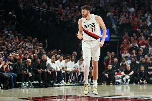 对不上！根本对不上！克林根21分钟7中2仅得4分7板1助